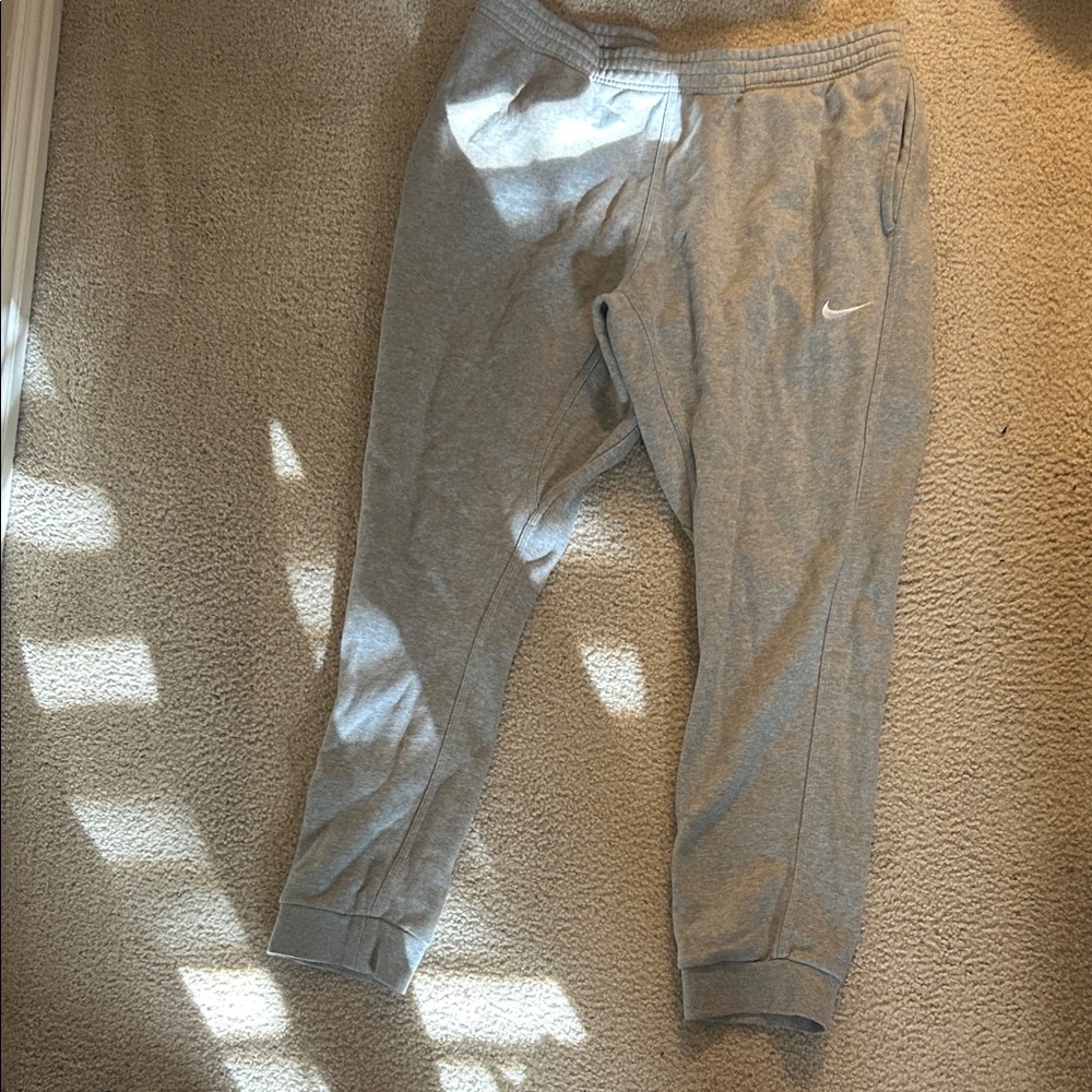 Nike men Light Gray Joggers